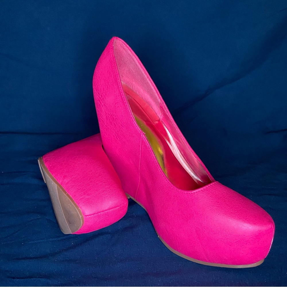 SHIEKH Platform Wedges
